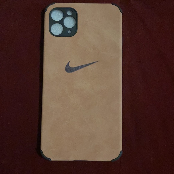 Nike iPhone case 12, 12ProMax, 11, 11ProMax 7&8plu - Picture 3 of 5